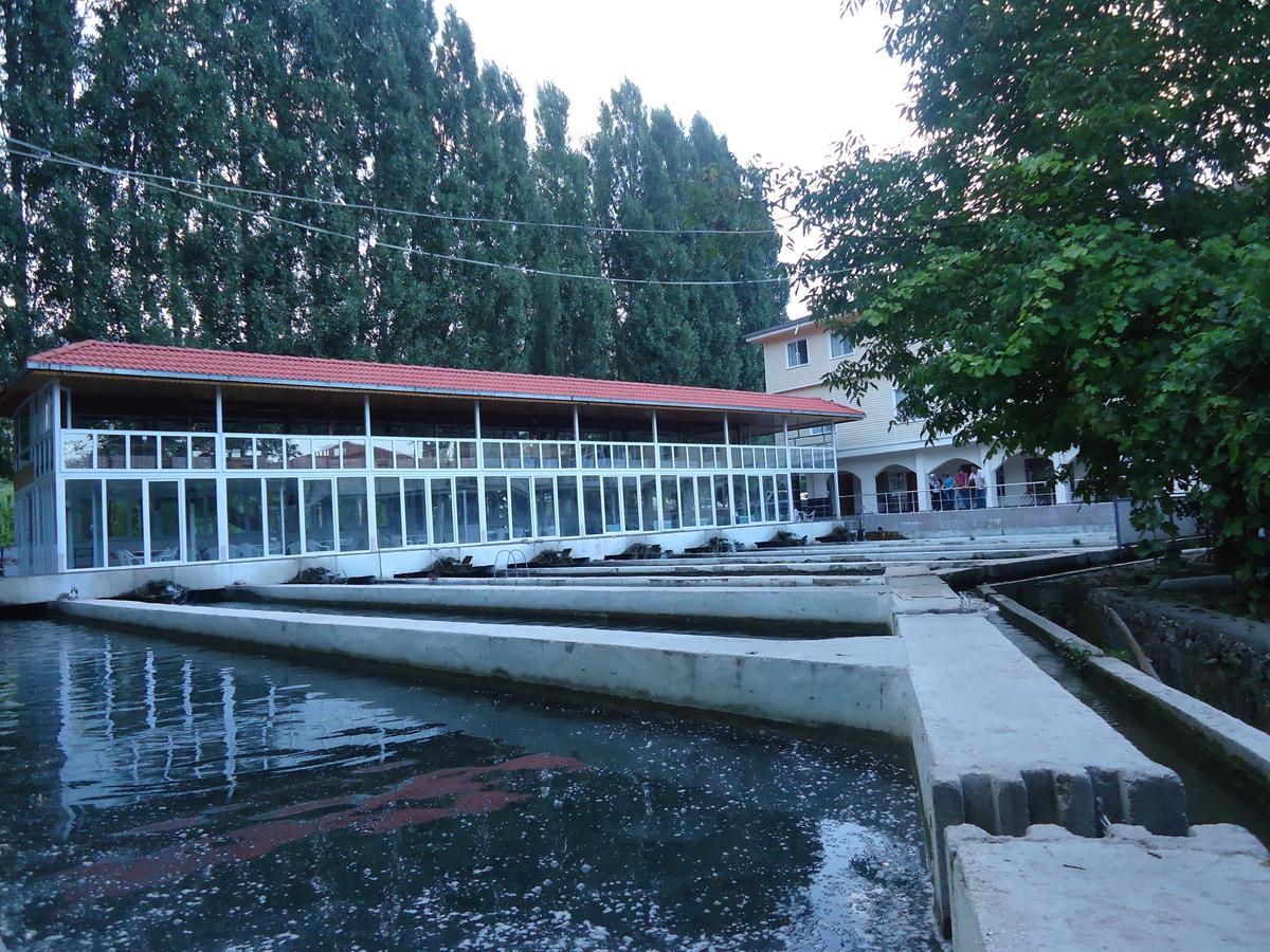Alanlar Alabalik Ve Otel Ağlasun Extérieur photo